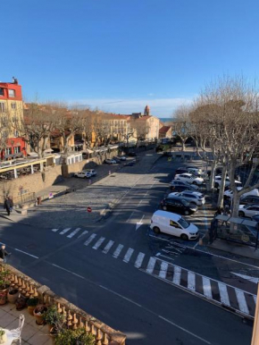 DUPLEX REP 10 COEUR de COLLIOURE avec parking possible